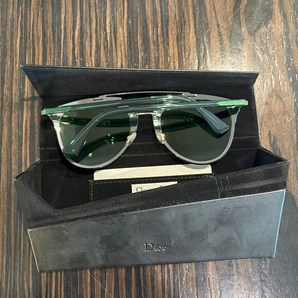 Sunglasses - DIOR - Green Mirror effect lens - Picture 2 of 3